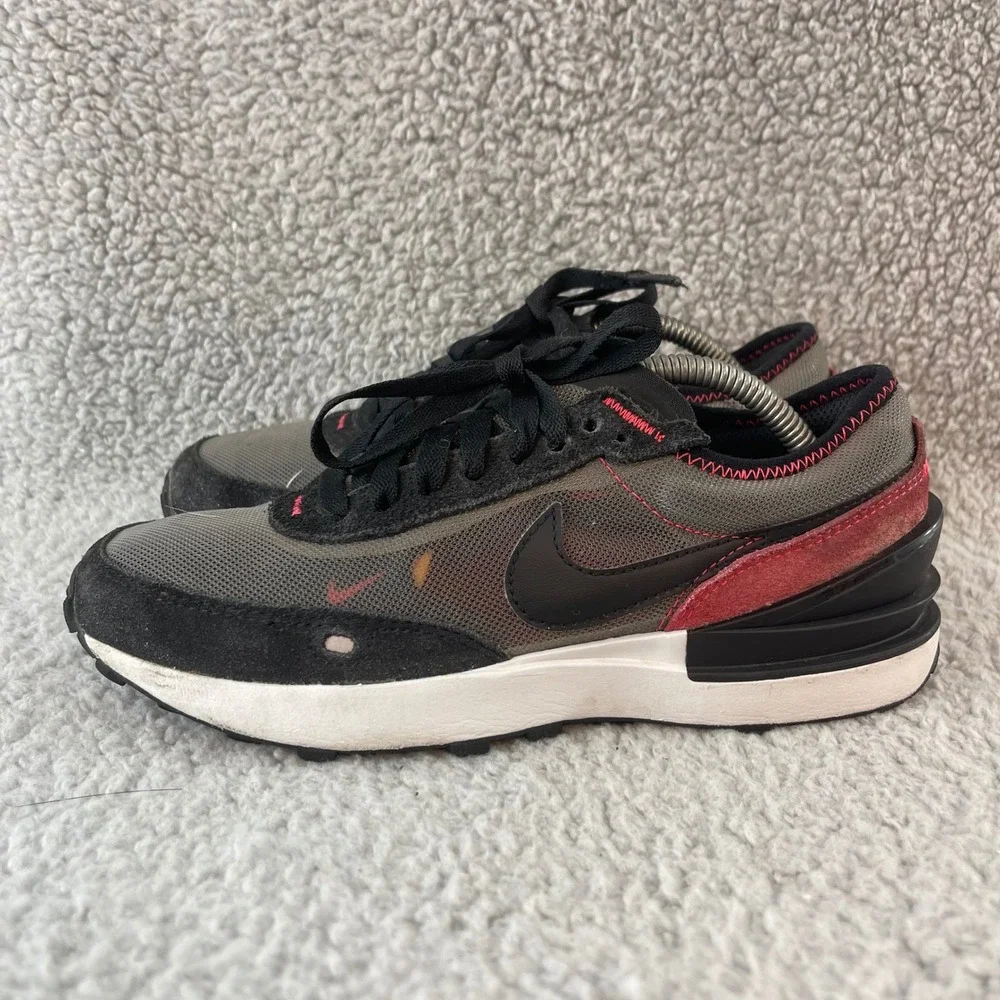 Nike Waffle One Kids GS‎ Size 3.5Y Grey Black Red Running Shoes DC0481-006